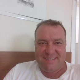 Парень ищет девушку в Новосибирске