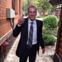 Парень с удовольствием проведёт время с девушкой для воплощения самых пошлых фантазий Парень с удовольствием проведёт время с девушкой для воплощения самых пошлых фантазий