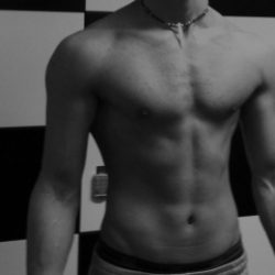 Парень, я из Новосибирска. Ищу стройную девушку для куни!! Парень, я из Новосибирска. Ищу стройную девушку для куни!!