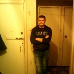 Парень. Ищу зрелую женщину в Новосибирске Парень. Ищу зрелую женщину в Новосибирске