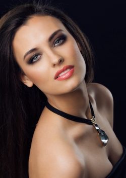 Стройная брюнетка с волшебными губками познакомлюсь с мужчиной в Новосибирске Стройная брюнетка с волшебными губками познакомлюсь с мужчиной в Новосибирске