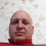 Молодой парень ищет девушку для одной или постоянных встреч в Новосибирске