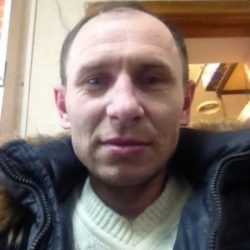 Парень из Новосибирска разыскивает стройную девушку Парень из Новосибирска разыскивает стройную девушку