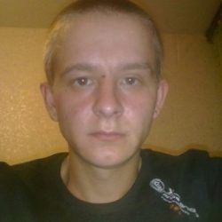 Парень. Ищу девушку для близкого общения в Новосибирске Парень. Ищу девушку для близкого общения в Новосибирске