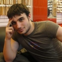 Симпатичный парень из Новосибирска ищет девушку, что бы её ублажить. Симпатичный парень из Новосибирска ищет девушку, что бы её ублажить.